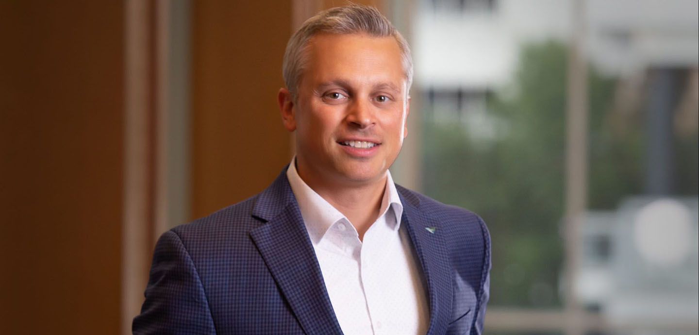 Shawn Tibbetts Headshot wide