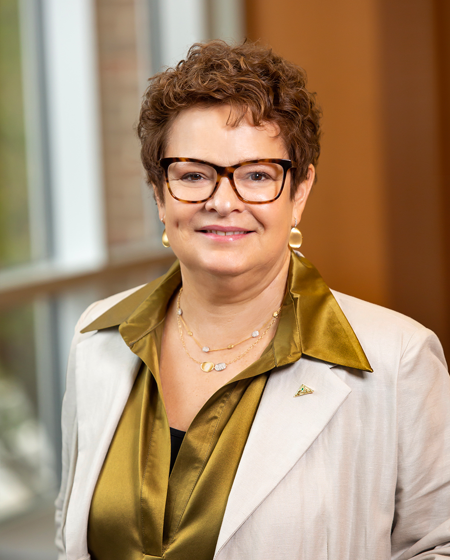 Jennifer Boykin Headshot